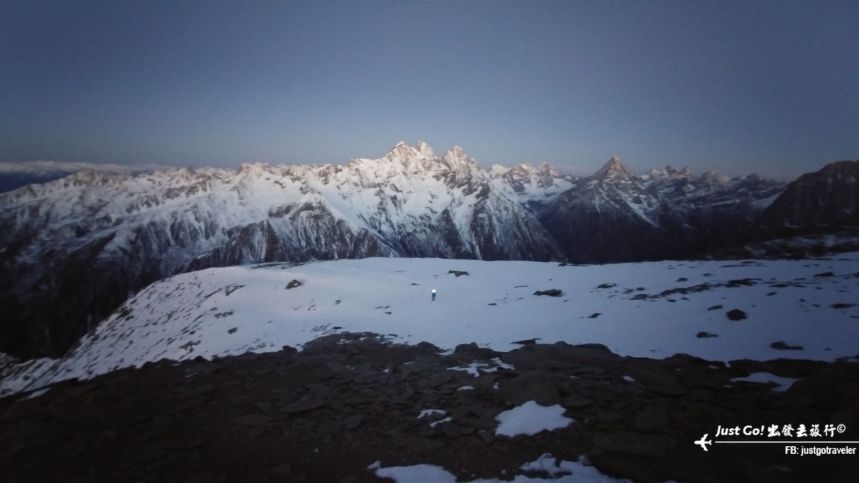 [中國] 日出登頂5025公尺·四川四姑娘山大峰雪地攀登2日遊記33_