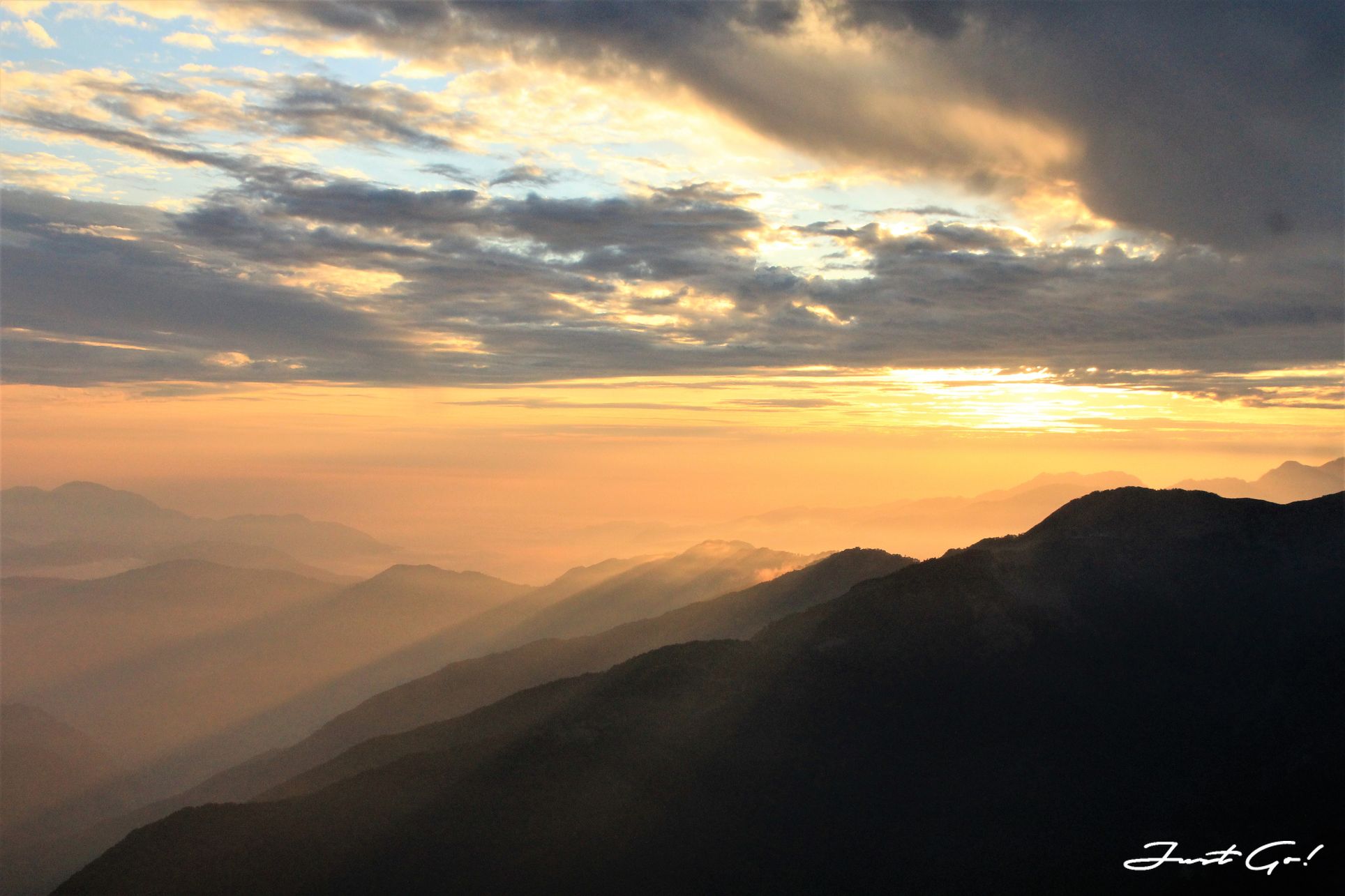 台灣 - 黃金色的奇萊主北·2天1夜紀事-gpx路線、行程、申請、水源42