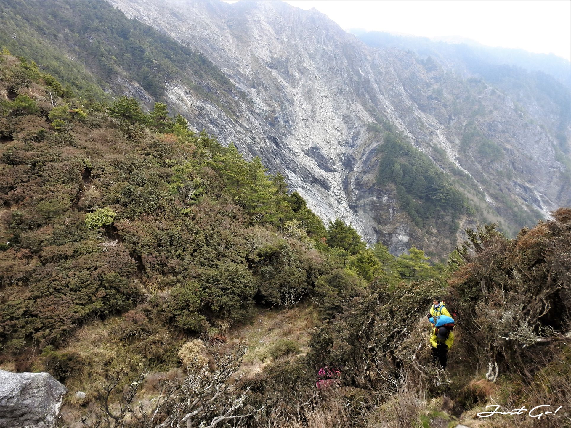 台灣 - 能高安東軍縱走自組隊-5日行程遊記、gpx路線、申請、水源33